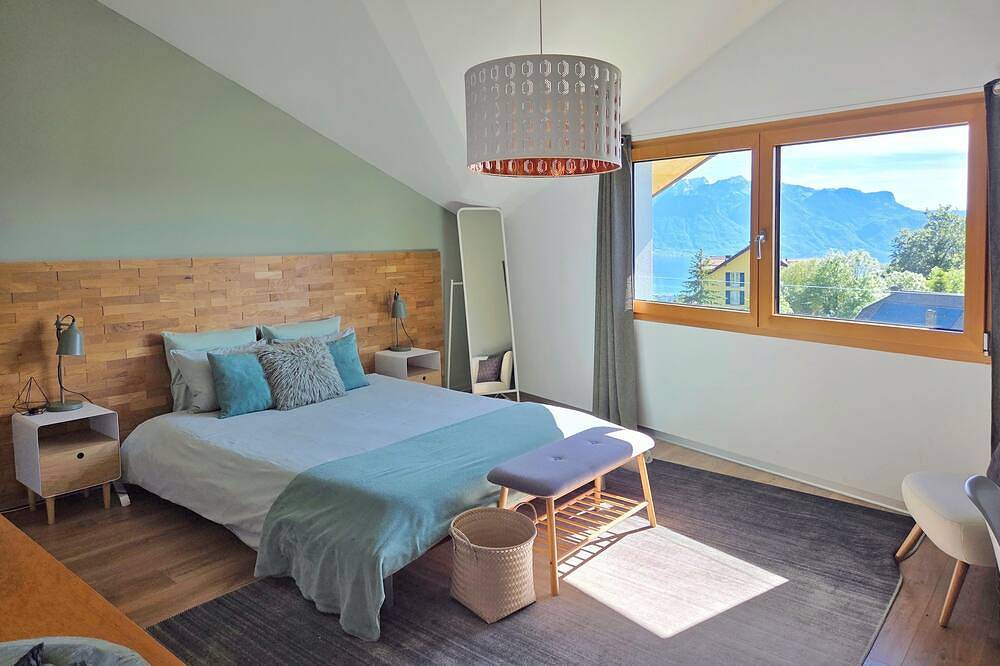 Nieuwe villa van 150m2 met uitzicht op het meer en de bergen (Minergie P) in Blonay, Meer van Genève
