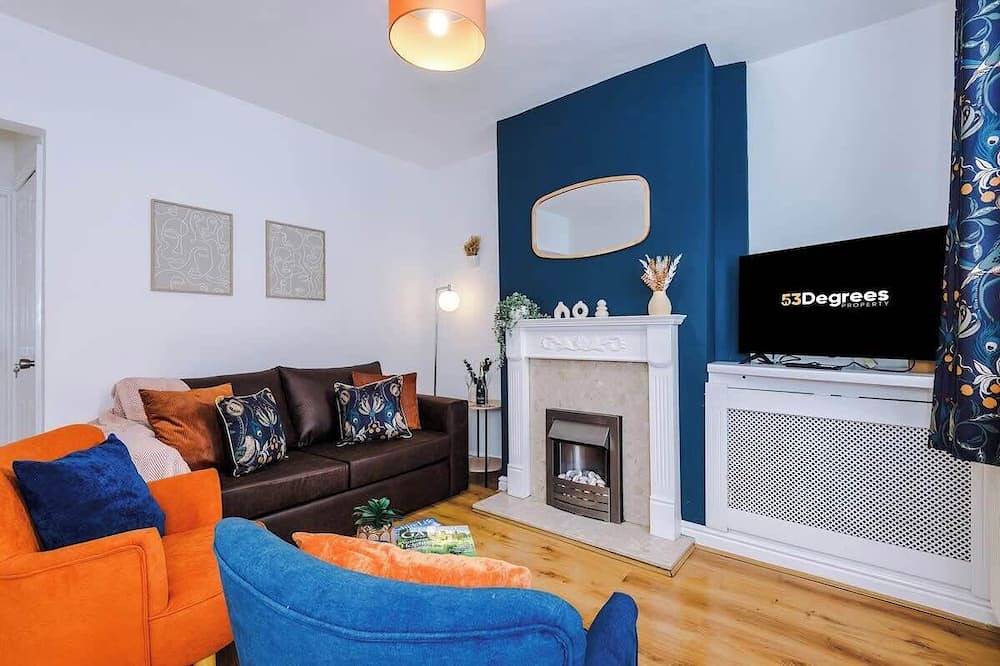 New! Spacious & Stylish home, City centre, Sleep 4 in Chester, West Cheshire und Chester