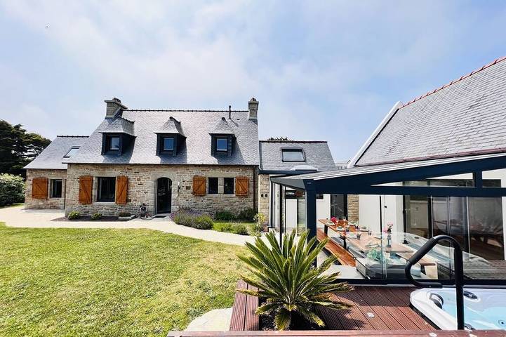 Villa  de Luxe 5* ètoiles + cocooning bord de mer Spa+Jacuzzi+Sauna in Brignogan-Plages, Région de Brest