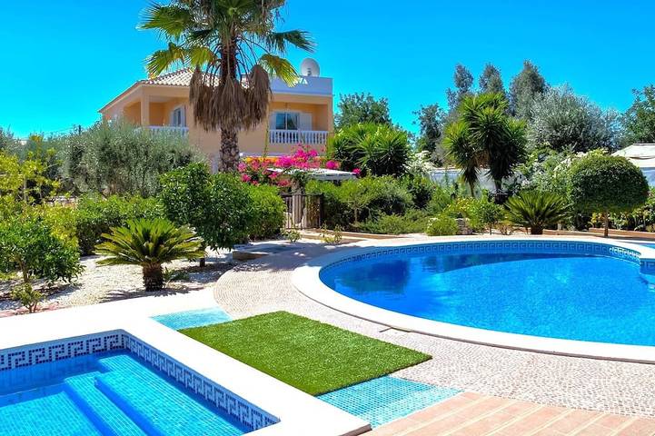 Ferienhaus für 8 Personen, mit Garten in Silves