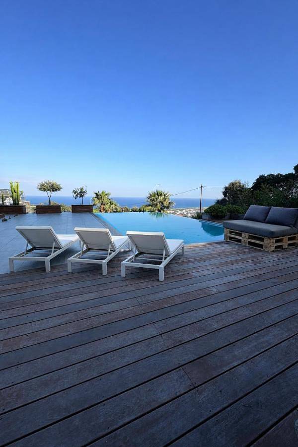 Villa pour 6 personnes, avec vue ainsi que piscine et jardin à Bastia