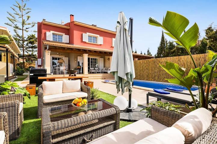 Villa for 8 people, with garden and balcony - 1
