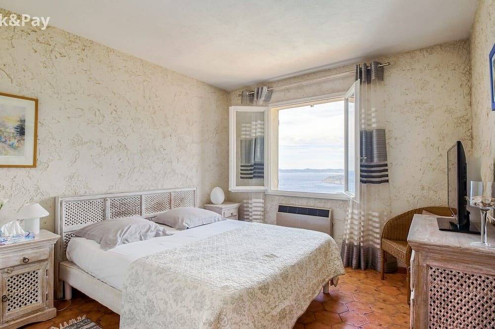 Promo Derniere Minute villa avec piscine privée chauffée, vue féerique,confort, in Rayol-Canadel-sur-Mer, Côte méditerranéenne (France)