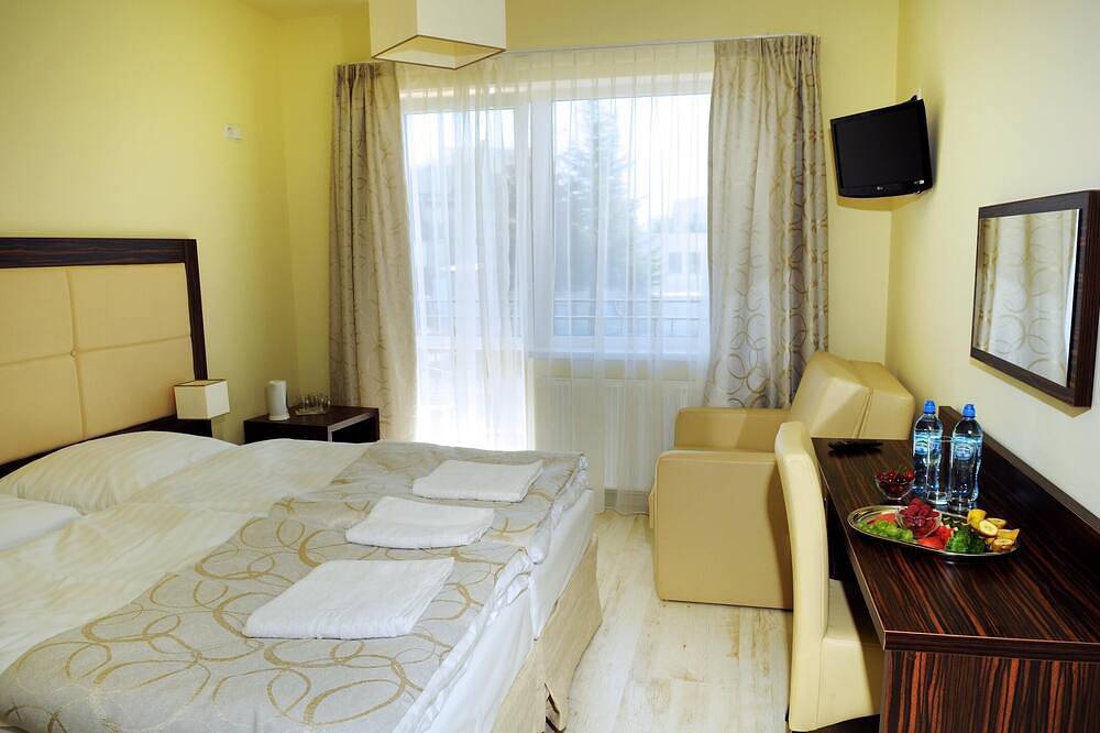 Spa hotel in Gribow near Kolberg, approx. 700m from the beach in Grzybowo, Mar Baltico Polonia