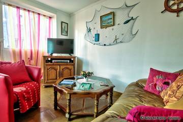 Maison De Vacances pour 4 Personnes dans Saint-Pol-de-Léon, Région de Morlaix, Photo 1