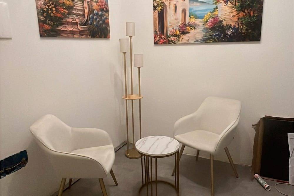 Appartamento intero, Appartamento La Loggia,offre tutti confort per una vacanza in pieno relax. in Solarino, Siracusa e dintorni