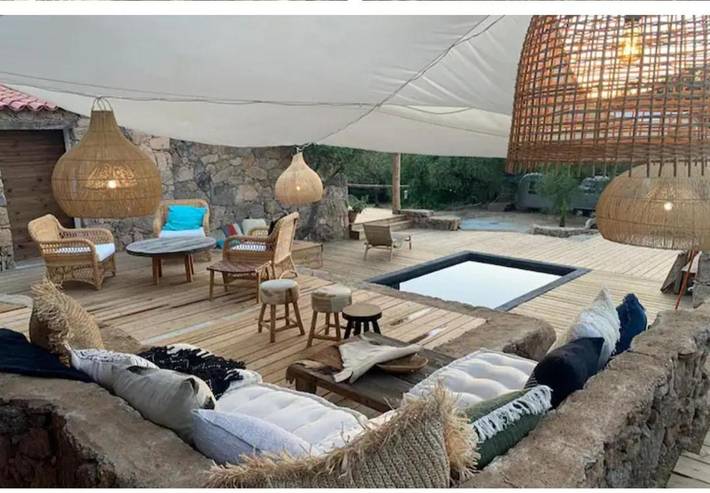 Chambre d’hôte pour 3 personnes, avec Terrasse et Jardin ainsi que Piscine et Vue à Sartène - 2