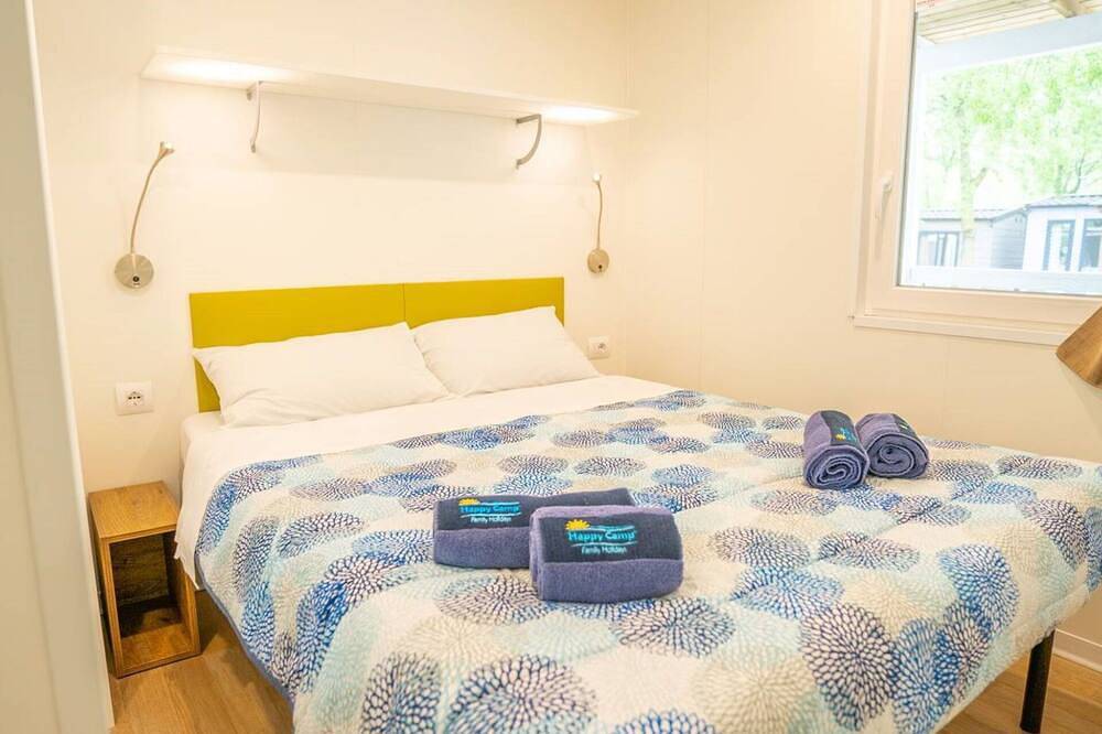 Schöne Wohnung in einem Ferienhaus mit Pool, Klimaanlage,  W-Lan, Terrasse und Haustiere erlaubt in Lido ai Pioppi, Peschiera del Garda