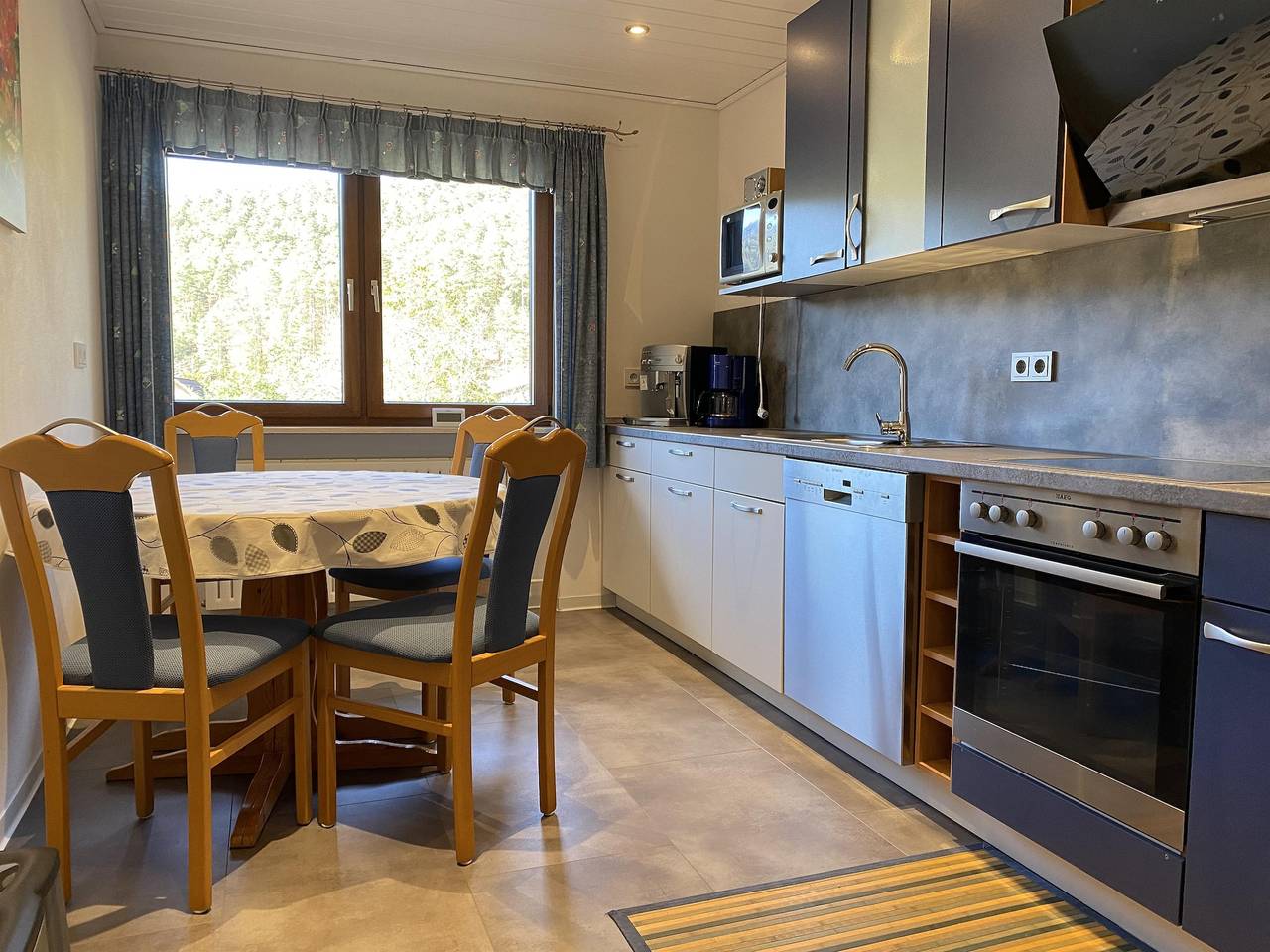 Ganze Ferienwohnung, Appartement/Fewo, Dusche, Wc, 2 Schlafräume in Dahn, Landkreis Südwestpfalz