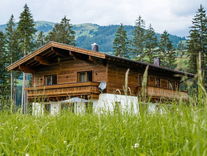 Chalet in Jochberg mit Sauna & Bergblick in Hollersbach im Pinzgau, Pinzgau