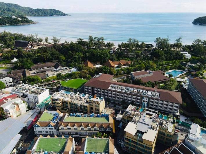 Hôtel pour 6 personnes, avec piscine et terrasse