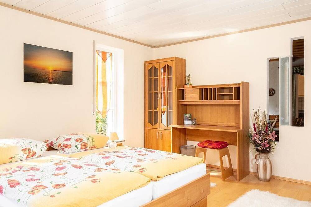 Ganze Wohnung, Schönes Appartement mit Terrasse in ruhiger Lage in Bad Füssing, Bayerische Golf und Thermenland