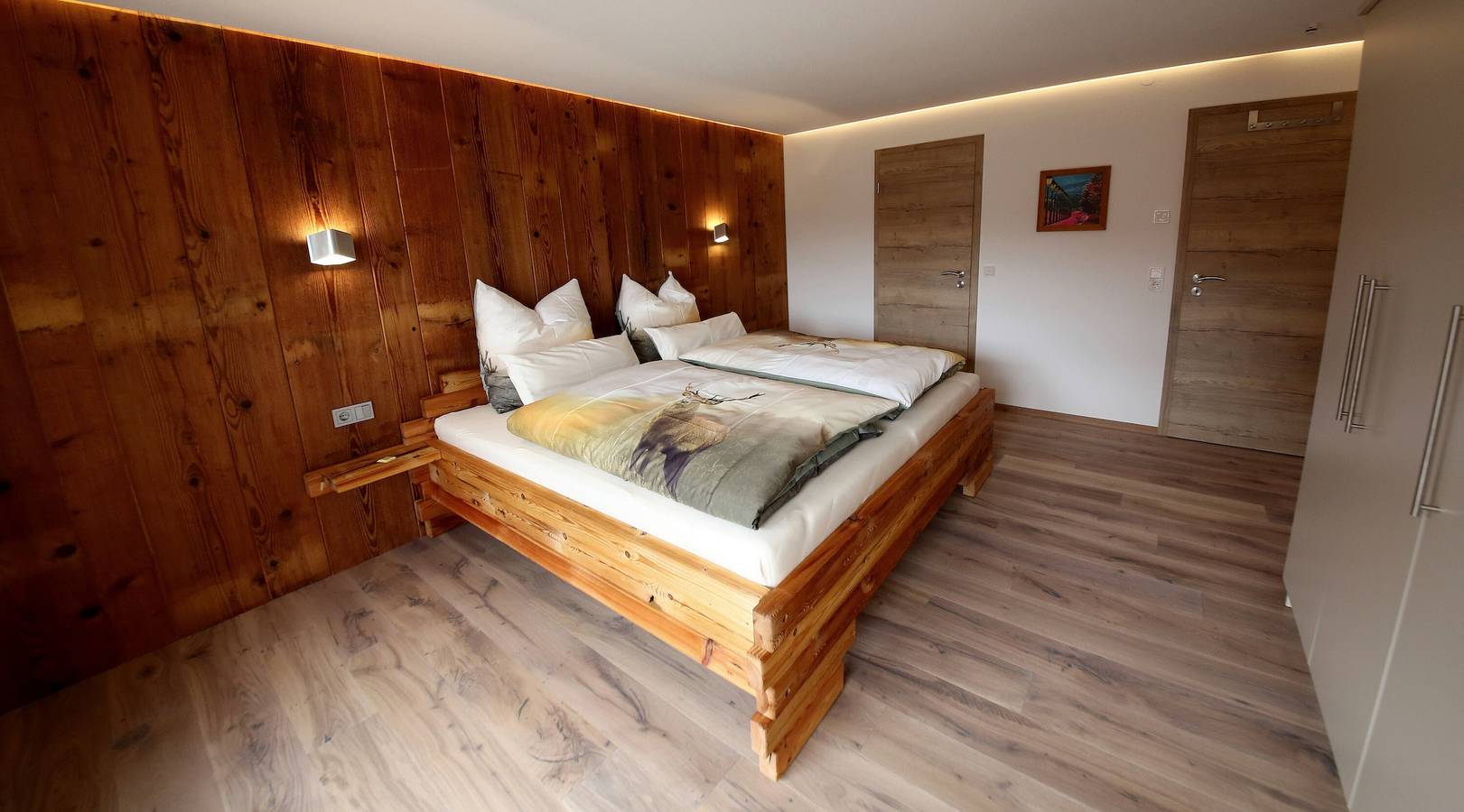 Ganze Wohnung, Ferienwohnung 'Holzwieb' mit privater Terrasse, Gemeinschaftsgarten und Wlan in Unterkirnach, Mittlerer Schwarzwald