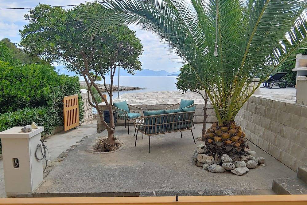 Ganze Wohnung, Studio Appartement am Strand Stomorska, Solta in Necujam, Solta