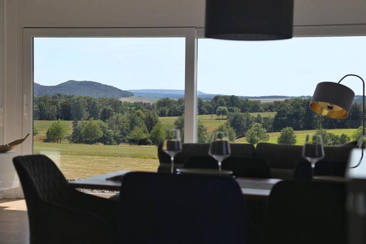 Ferienwohnung für 6 Personen, mit Ausblick und Garten in Sebnitz
