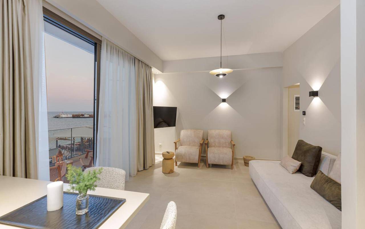 Ganze Wohnung, Kales Sea View Suites in Ierapetra in Ierapetra, Lasithi