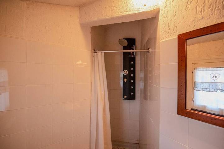 Maison de campagne pour 3 personnes, avec Jardin dans Serina - 2