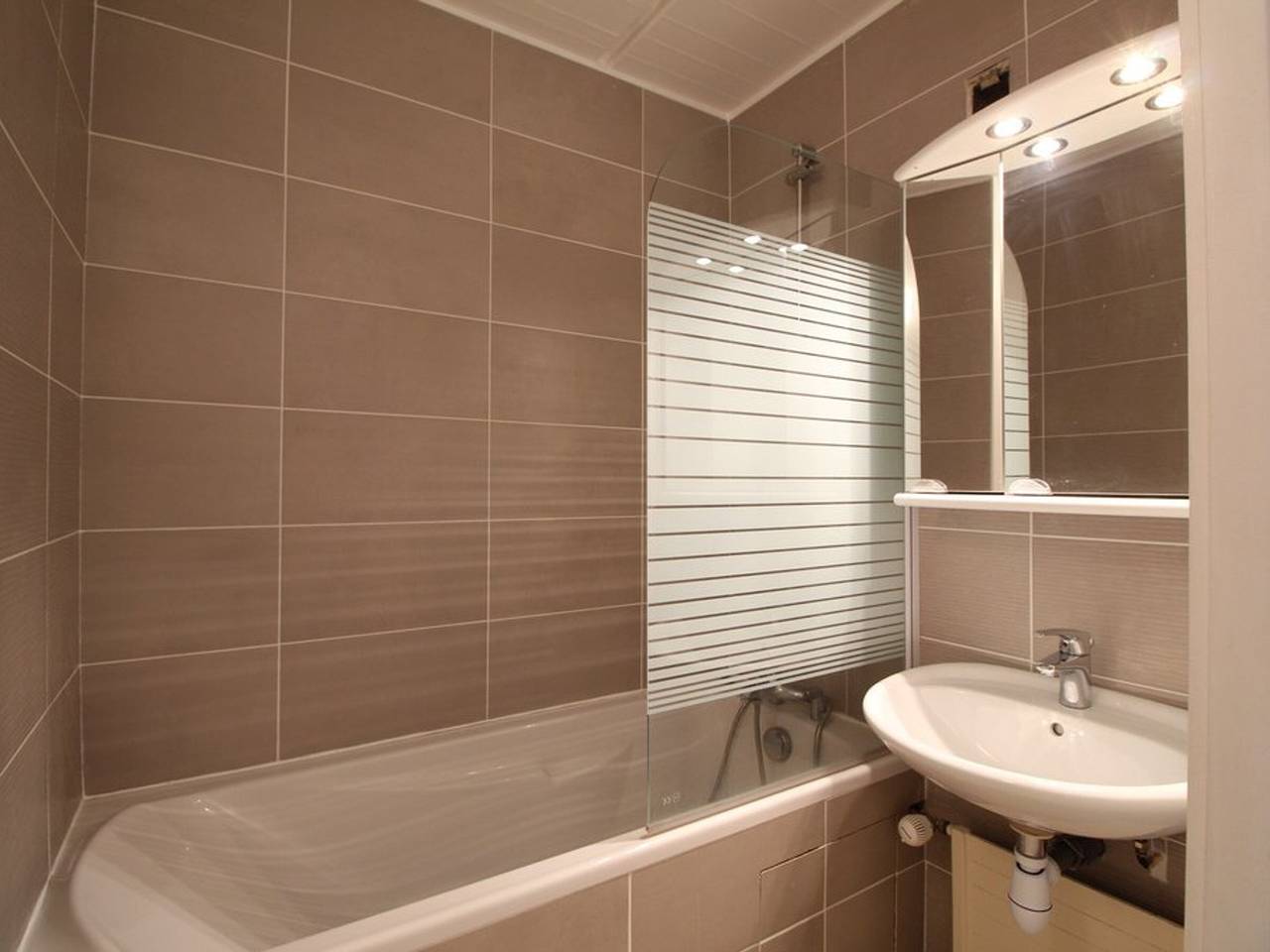 Apartamento entero, Apartamento renovado de 3 habitaciones para 8 personas cerca de las pistas in Flaine, Arâches-la-Frasse