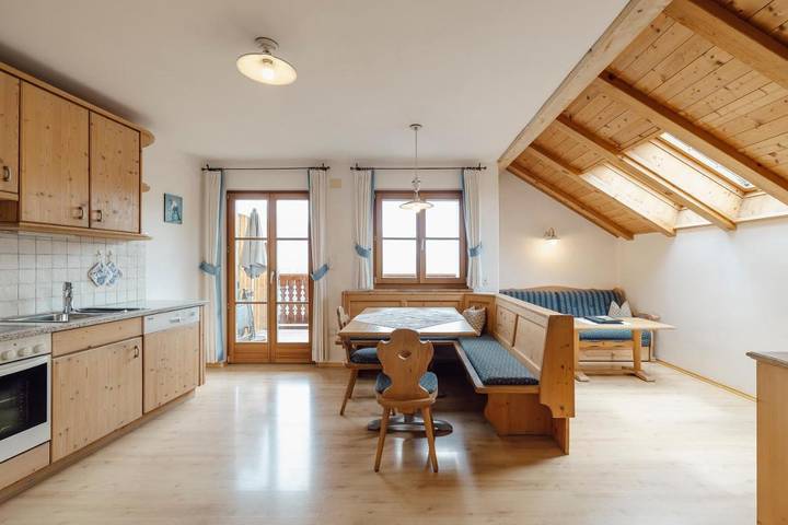 Ferienwohnung für 7 Personen, mit Garten und Ausblick, mit Haustier in Algund