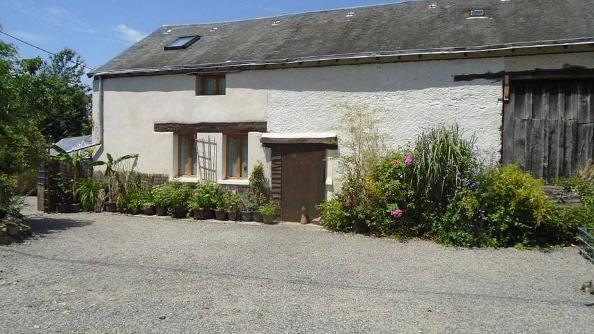 Chambre d’hôte pour 2 personnes, avec vue et jardin, animaux acceptés à Mouhet