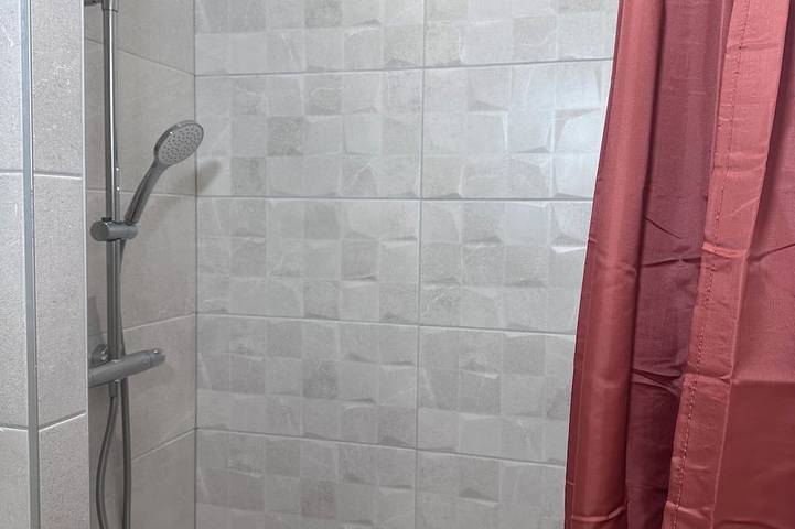 Apartamento entero, T2 Design - Hyper Centre - Private Parking - Walking distance to Cathedral in Bourges, Región de Bourges