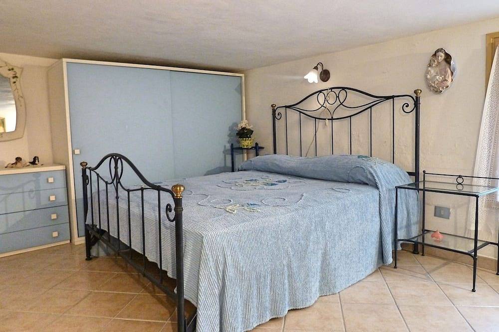 Casa Mamma Rosetta, nur einen Schritt vom Meer, den Bergen und dem Radweg entfernt in Civezza, Riviera di Ponente