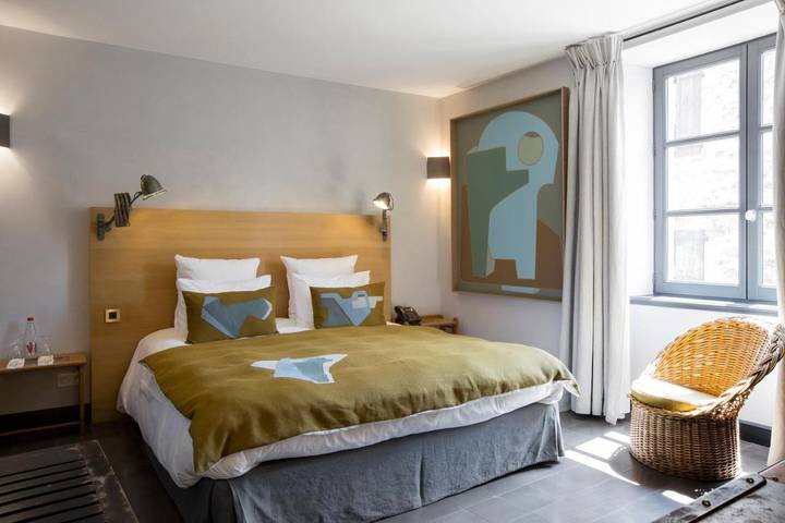 Hôtel pour 2 personnes, avec terrasse à Banne - 2