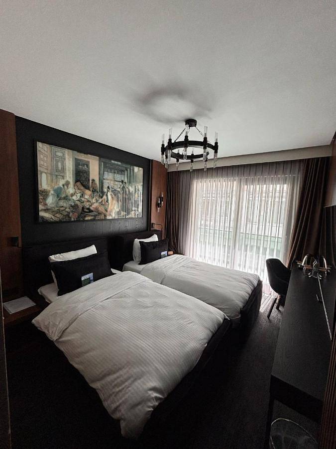 Hôtel pour 2 personnes, avec jacuzzi ainsi que terrasse et sauna - 1