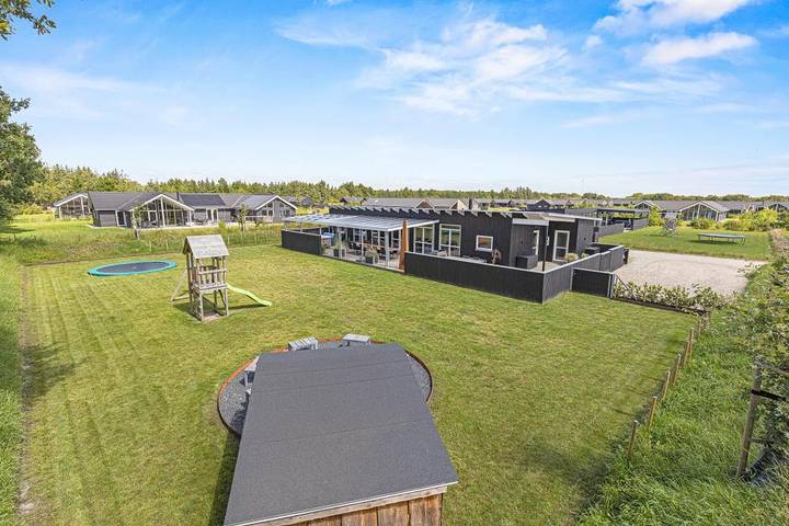 Chalet para 10 personas, con sauna y jacuzzi además de jardín y terraza - 1