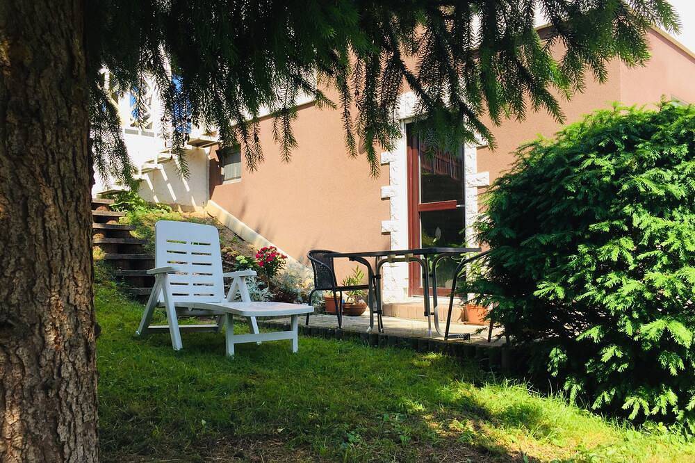 Ganze Wohnung, A1 Ferienwohnung mit Eigener Terrasse,Wandern ,Kanu  fahren, in Hirschhorn, Bergstraße