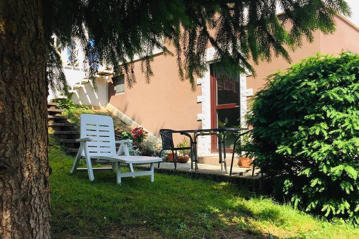 Ferienwohnung für 2 Personen, mit Terrasse und Garten in Hirschhorn