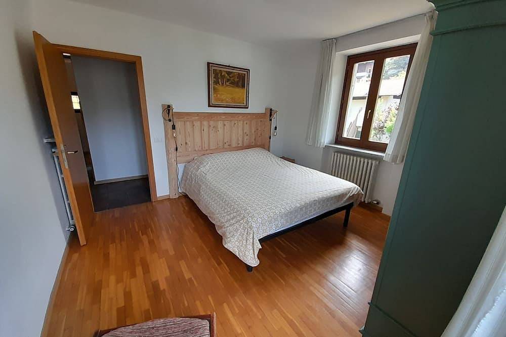 Einzelhaus mit Seeblick und Garten in Ledro, Ledrosee