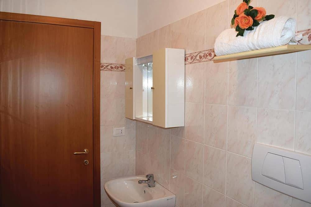 Schönes Haus mit 1 Schlafzimmer in. in Facciù, Moneglia