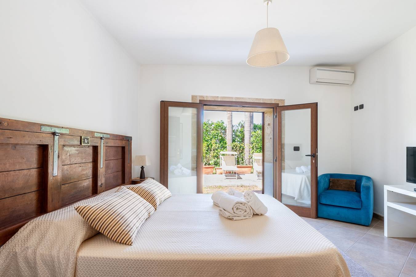 Camera 'Masseria Giamarra, Camera 6' con piscina condivisa, Wi-Fi e aria condizionata in Carpignano Salentino, Provincia di Lecce