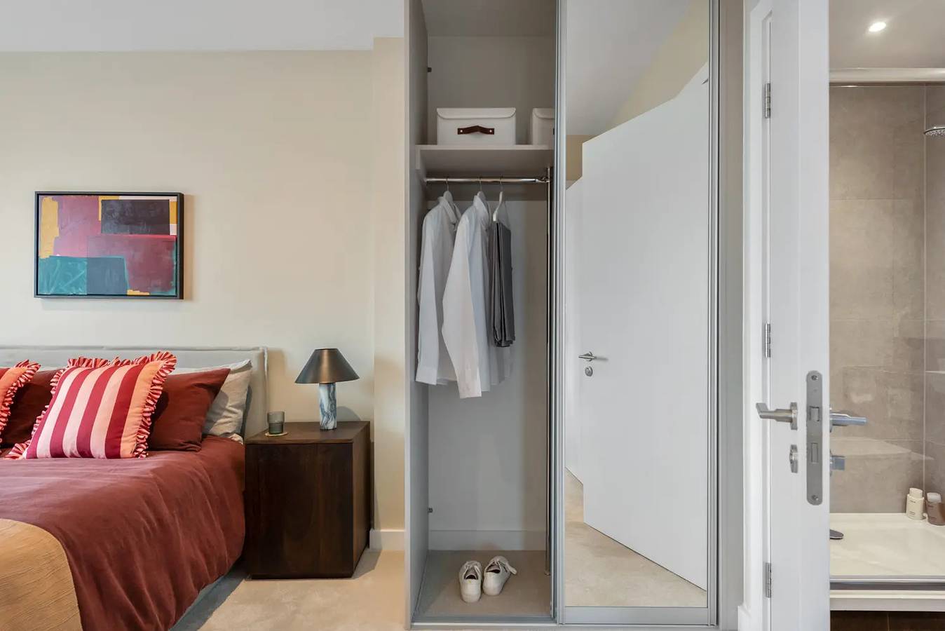 Ganze Wohnung, Ferienwohnung für 4 Personen mit Balkon in Tower Hamlets, London