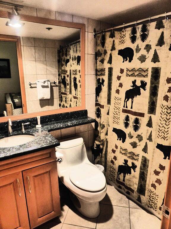 Ganze Wohnung, Größtes Anwesen mit Bergblick in der berühmten Carleton Lodge - 4 Schlafzimmer! in Whistler, Whistler Blackcomb