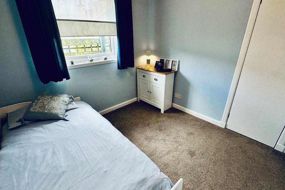 Mitch’s Cottage ,  Cosy 3 bedroom bungalow in Firth Of Clyde