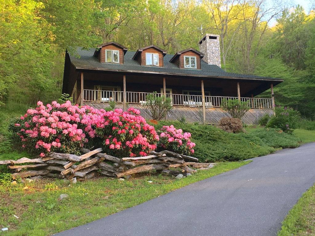 Heathbrooke Cabin: Lässiger Komfort im Herzen von Nc's High Country in der Nähe von Boone in Blue Ridge Parkway, Seven Devils