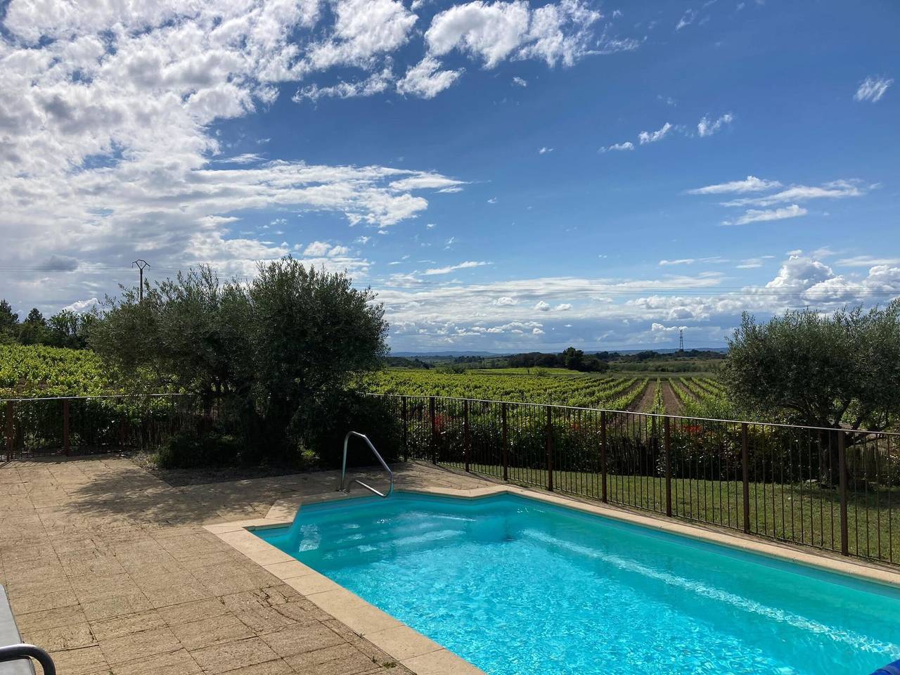 Welcoming Villa with Pool in Montburn-des-Corbieres in Montbrun-des-Corbières, Région de Narbonne