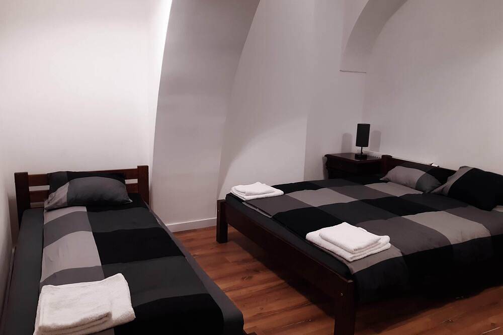 Hel leilighet, Spacious 2-bedroom apt in Bielsko center, ideal for families & groups in Bielsko-Biała, Schlesien