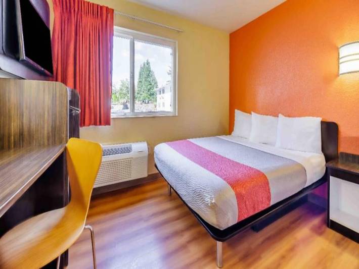 Ganze Wohnung, 1 Queensize-Bett | Nichtraucherzimmer in SeaTac, King County