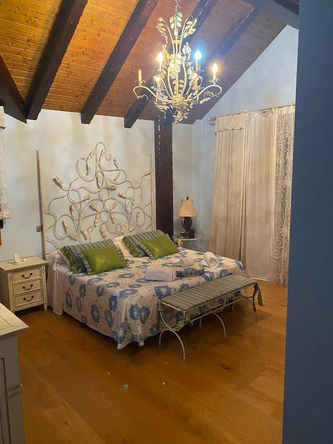 Chalet para 18 personas, con jardín además de piscina y vistas, Se admiten mascotas en Cantabria - 3