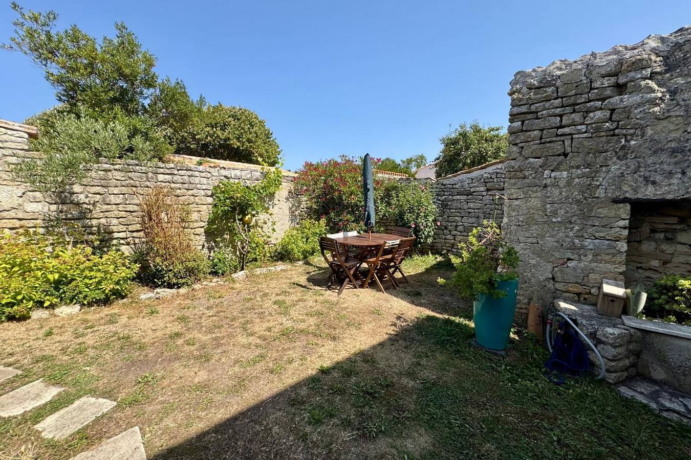 Charming house with garden in Ars-en-Ré in Ars-en-Ré, Isla de Ré