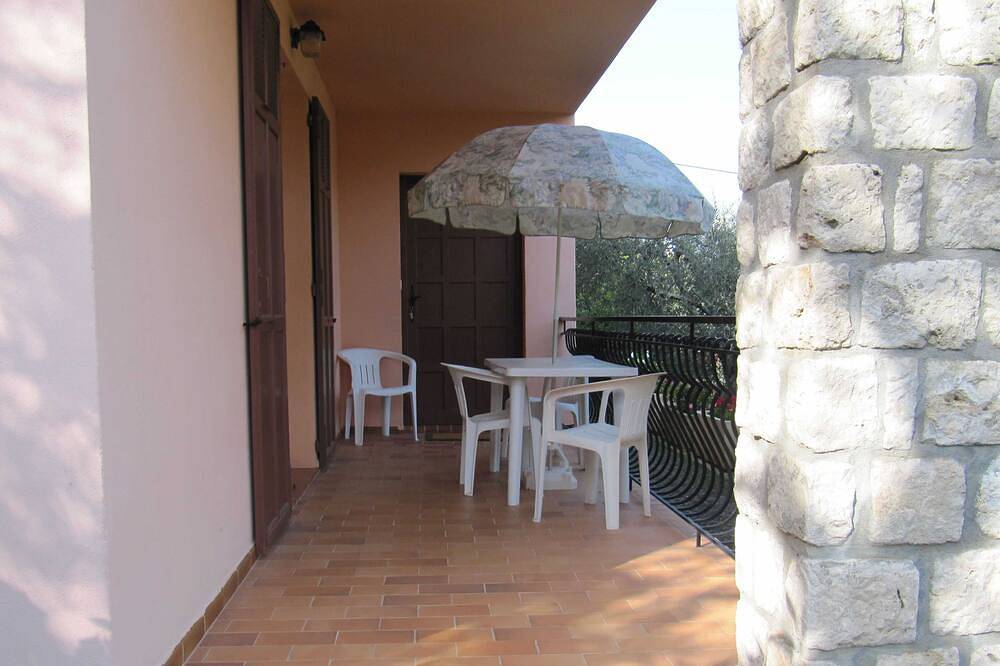 Montée St Jean d'Ermi - Breil-Sur-Roya in Breil-sur-Roya, Région de Nice