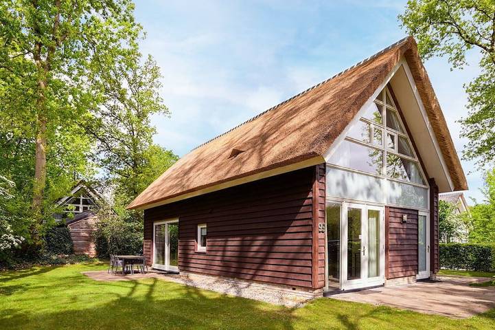 Ferienhaus für 12 Personen, mit Garten und Sauna