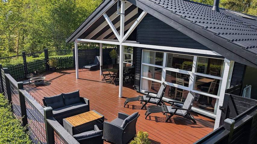 Ferienhaus für 7 Personen, mit Sauna und Garten sowie Whirlpool am Mariagerfjord