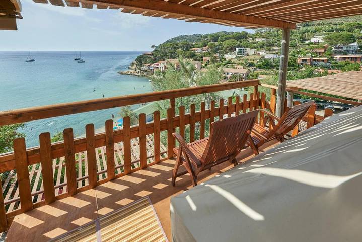 Chalet für 2 Personen, mit Balkon und Terrasse sowie Garten und Pool auf Elba