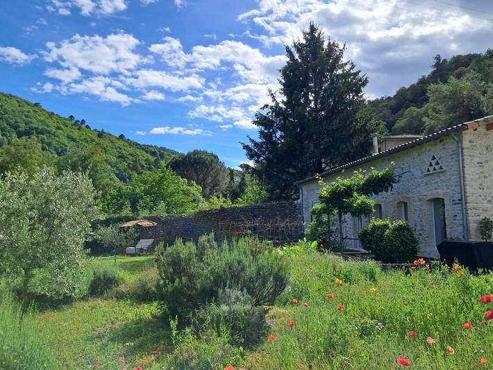 Chambre d’hôte pour 2 personnes, avec Terrasse ainsi que Jardin et Vue