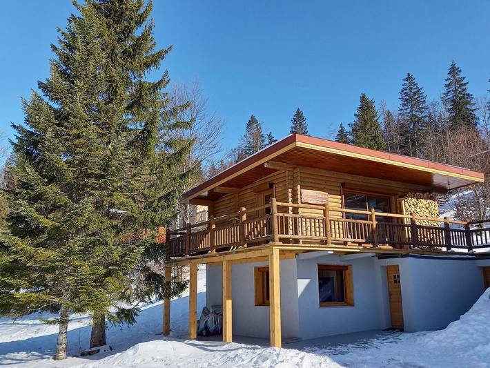 Gîte pour 6 personnes, avec Terrasse ainsi que Jardin et Vue