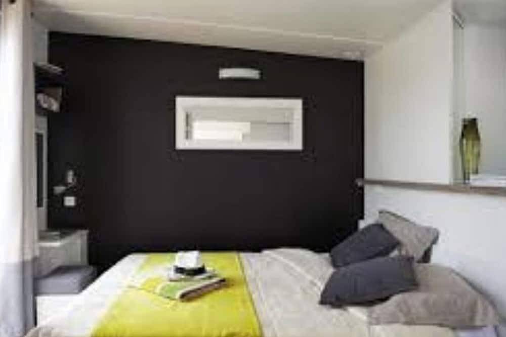 Casa móvil de 32m² con terraza y cocina equipada in Loudéac, Côtes-d'Armor